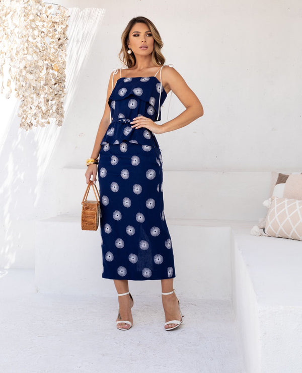 Conjunto Carolina Viscolinho Bordado Regata Detalhe Alça Amarração + Saia C/ Cinto